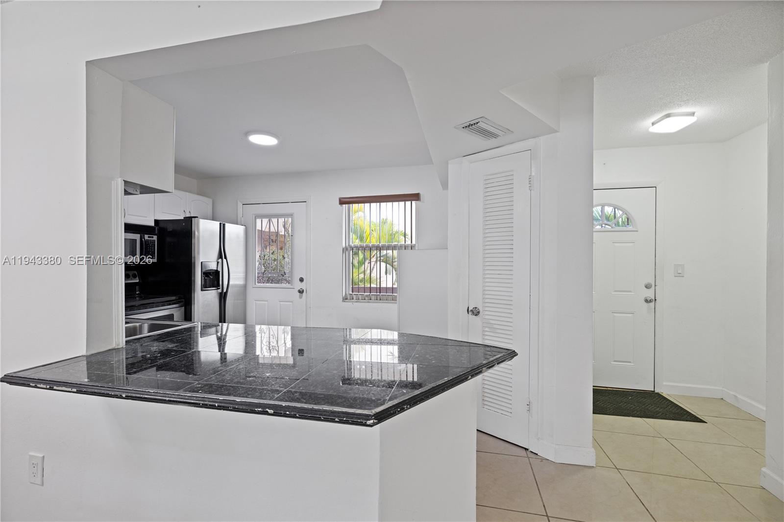 C216 2 / 2 1156 sq. ft. $ 2026-05-18 0 foto
