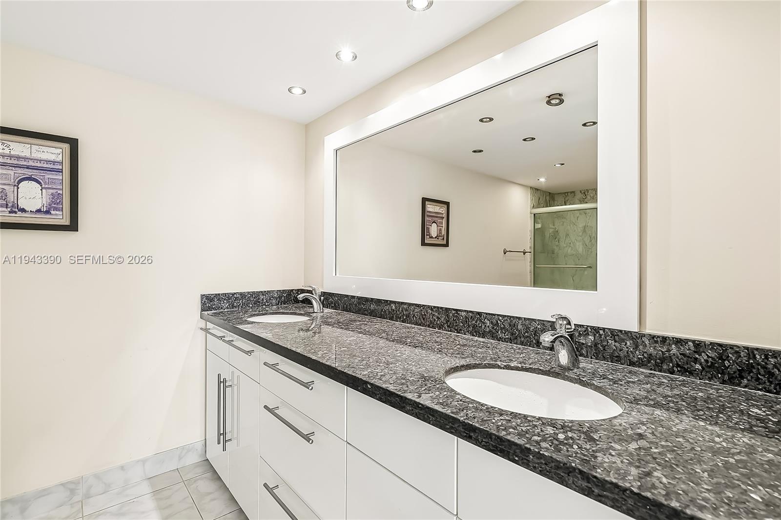 Photo of 1890 Ocean Dr  #1907, Hallandale Beach, Florida, 33009 - 