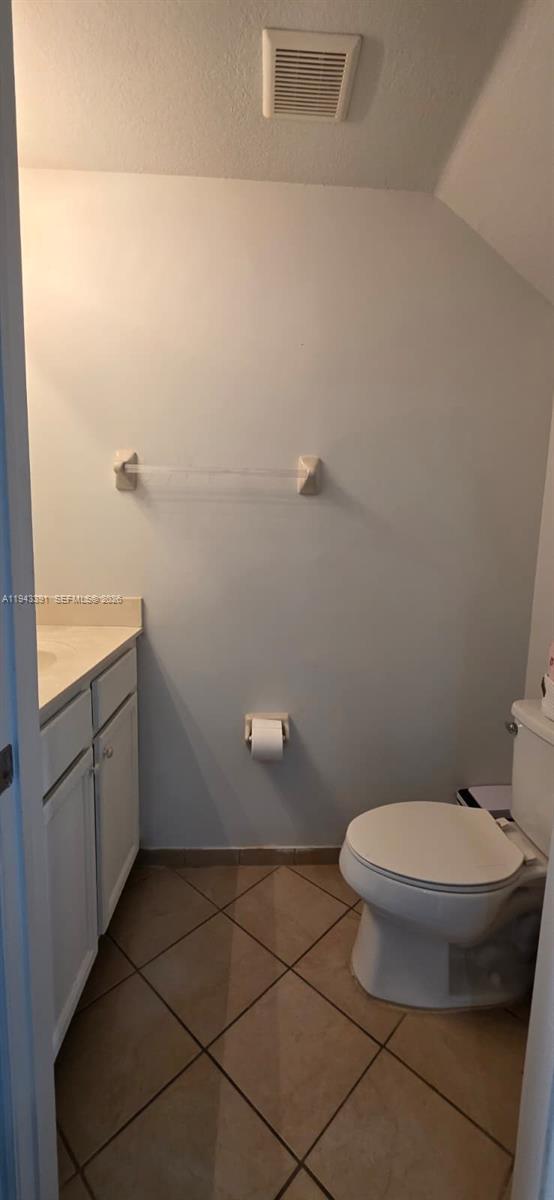 See details 3203 2 / 3 1224 sq. ft. $ 2026-01-12 0 Photo
