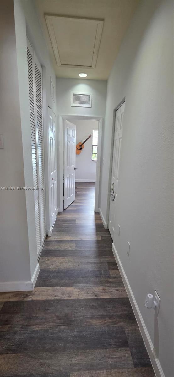 See details 3203 2 / 3 1224 sq. ft. $ 2026-01-12 0 Photo