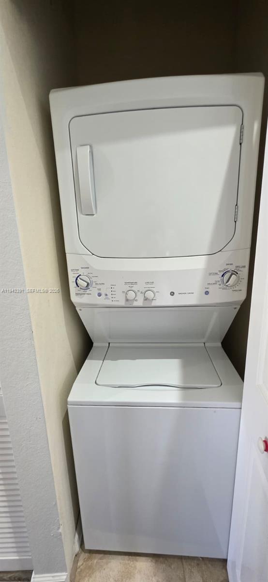 See details 3203 2 / 3 1224 sq. ft. $ 2026-01-12 0 Photo