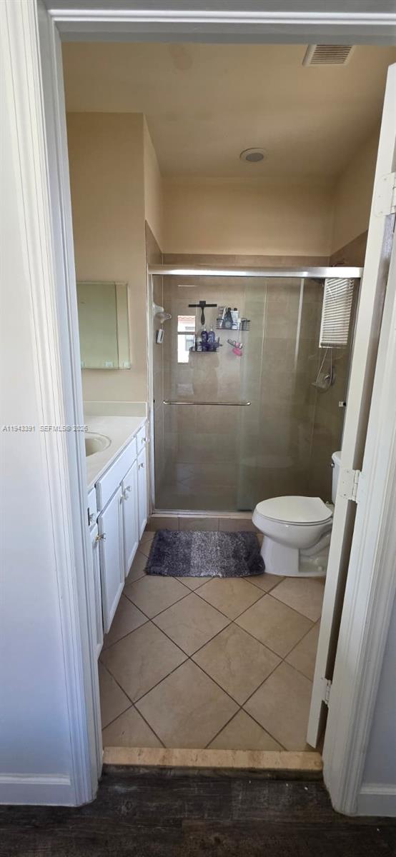 See details 3203 2 / 3 1224 sq. ft. $ 2026-01-12 0 Photo
