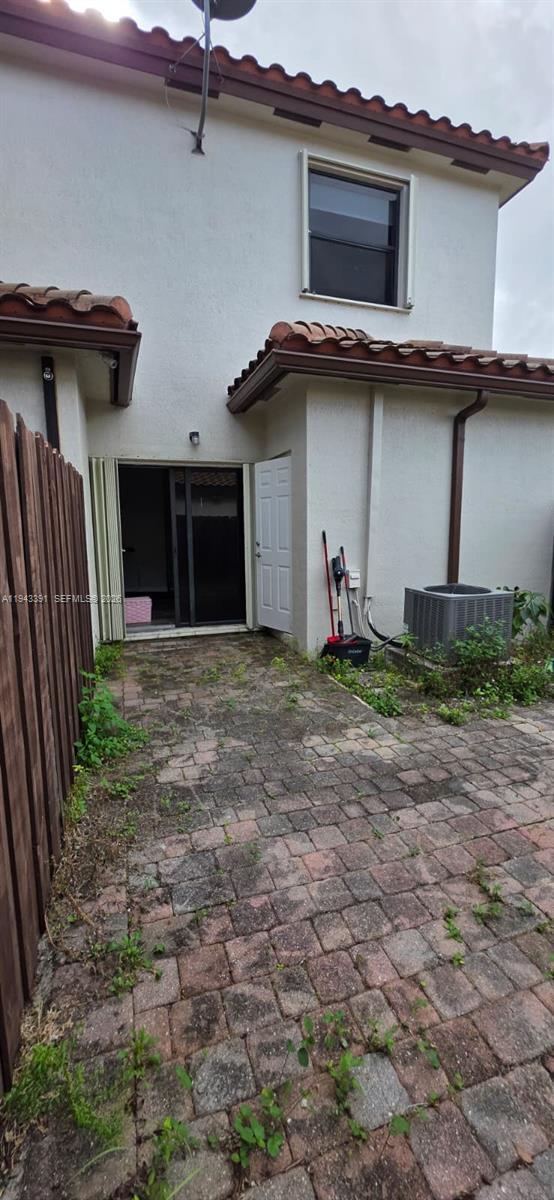 See details 3203 2 / 3 1224 sq. ft. $ 2026-01-12 0 Photo