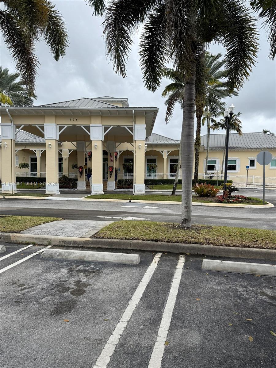 See details 3203 2 / 3 1224 sq. ft. $ 2026-01-12 0 Photo