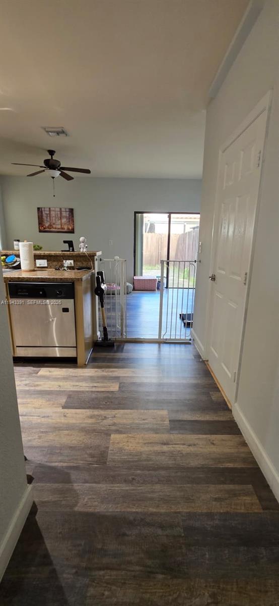 See details 3203 2 / 3 1224 sq. ft. $ 2026-01-12 0 Photo