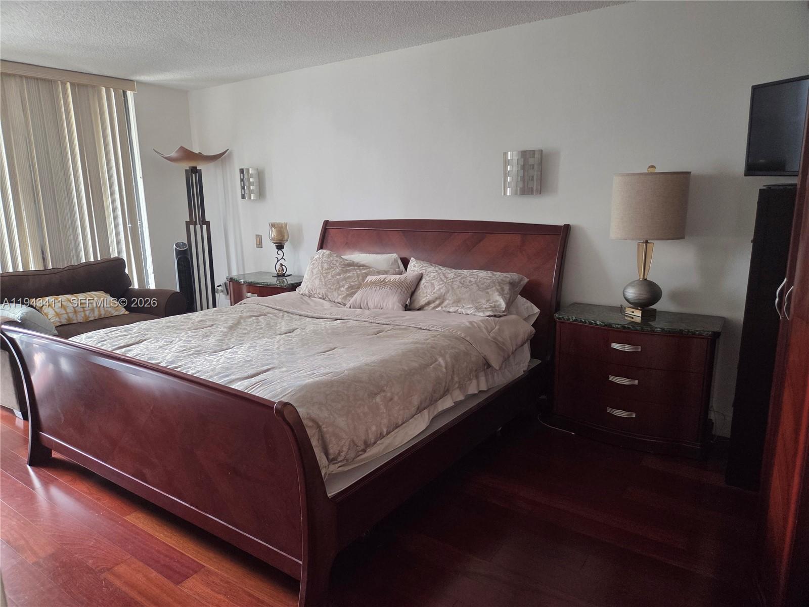 1008 2 / 2 1507 кв.футов $ 2026-01-12 0 Фото