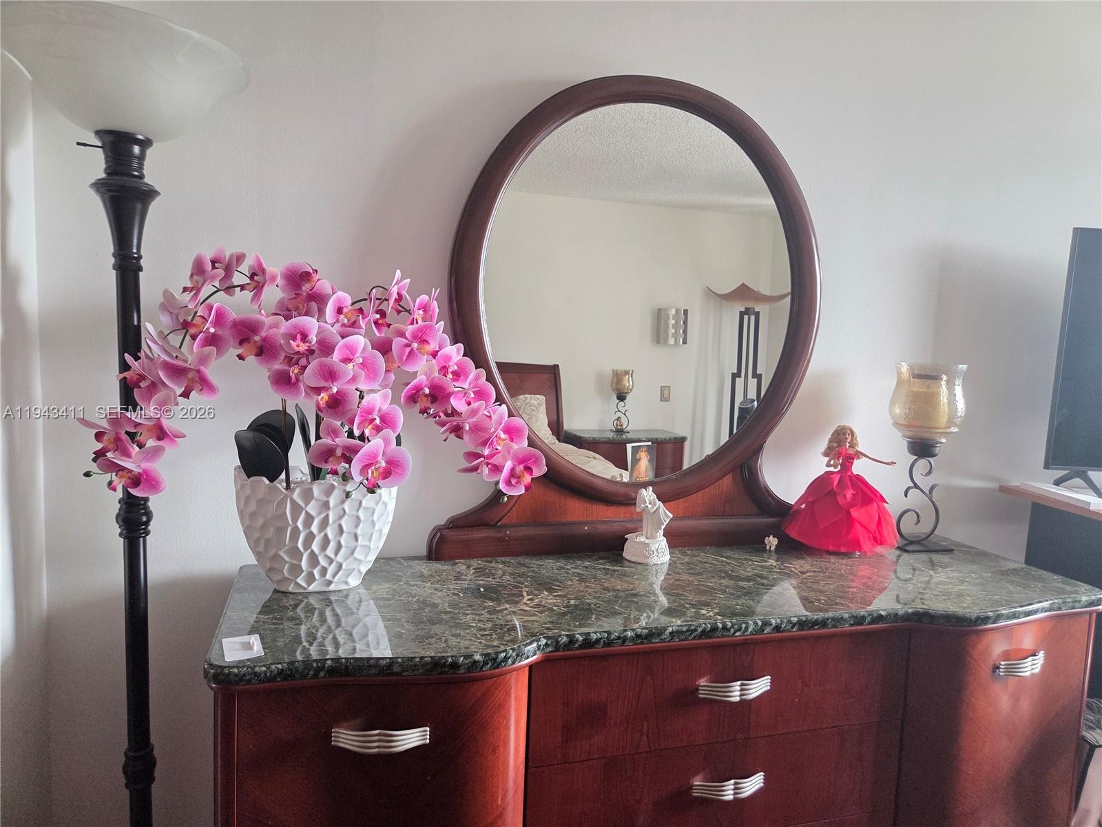 1008 2 / 2 1507 кв.футов $ 2026-01-12 0 Фото