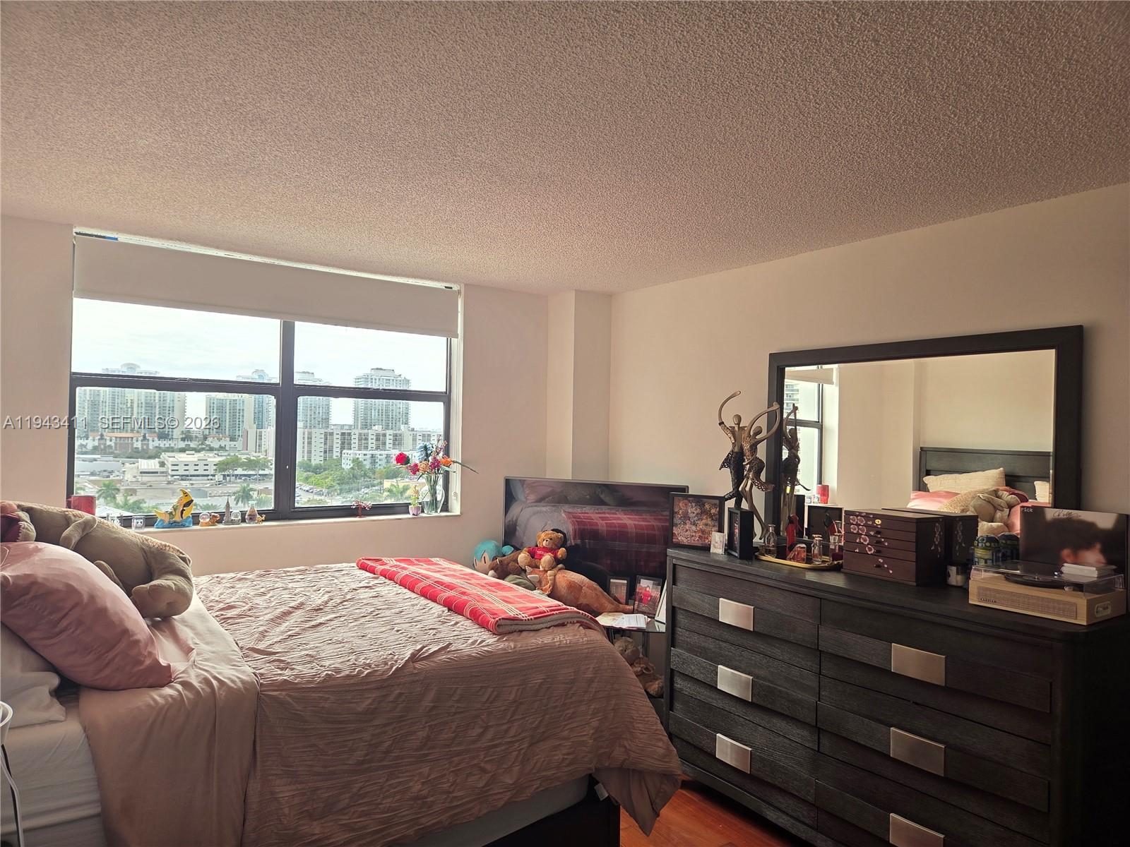 1008 2 / 2 1507 кв.футов $ 2026-01-12 0 Фото