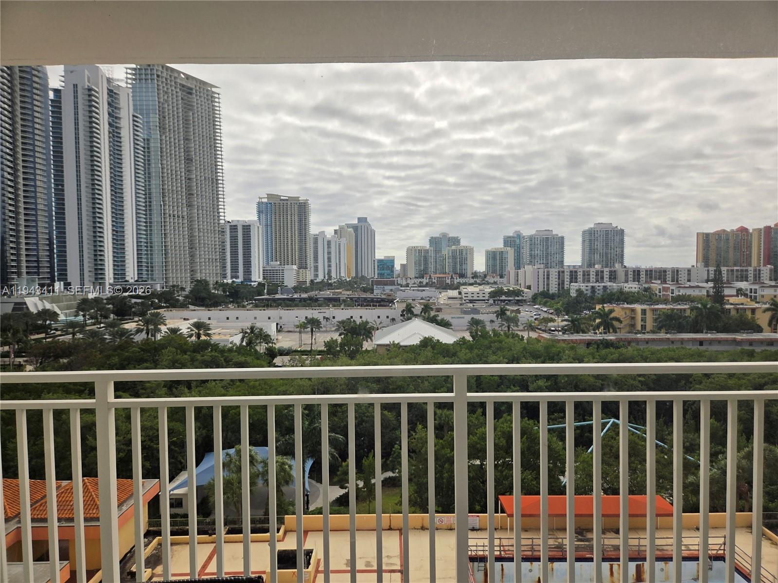 1008 2 / 2 1507 кв.футов $ 2026-01-12 0 Фото