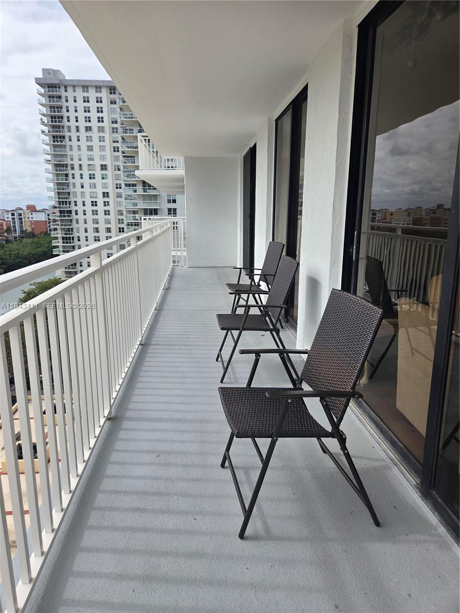 1008 2 / 2 1507 кв.футов $ 2026-01-12 0 Фото