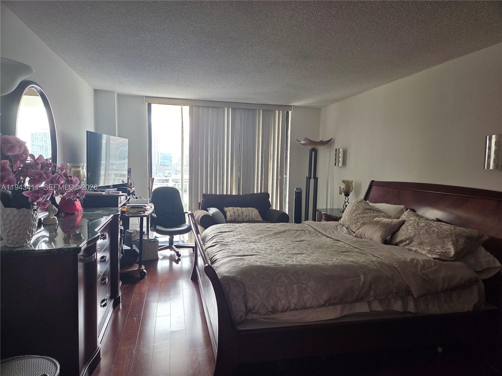 1008 2 / 2 1507 кв.футов $ 2026-01-12 0 Фото