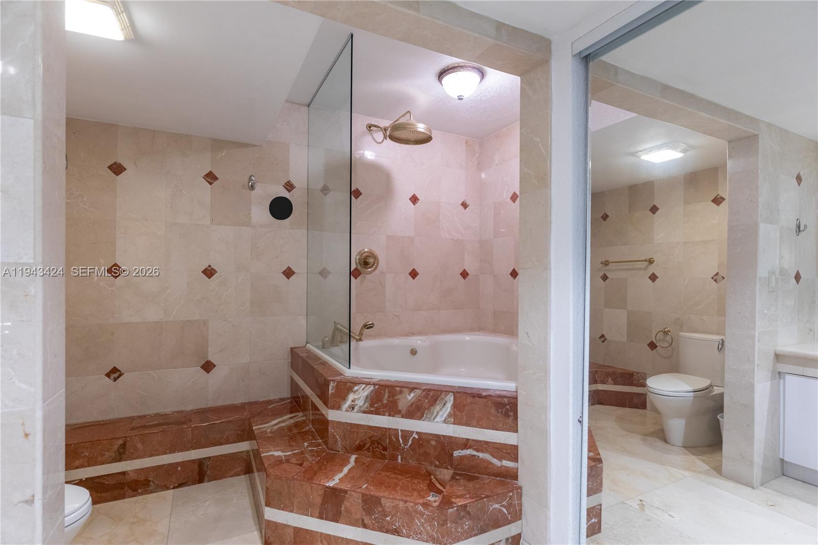 907 2 / 2 1357 кв.футов $ 2026-01-12 0 Фото