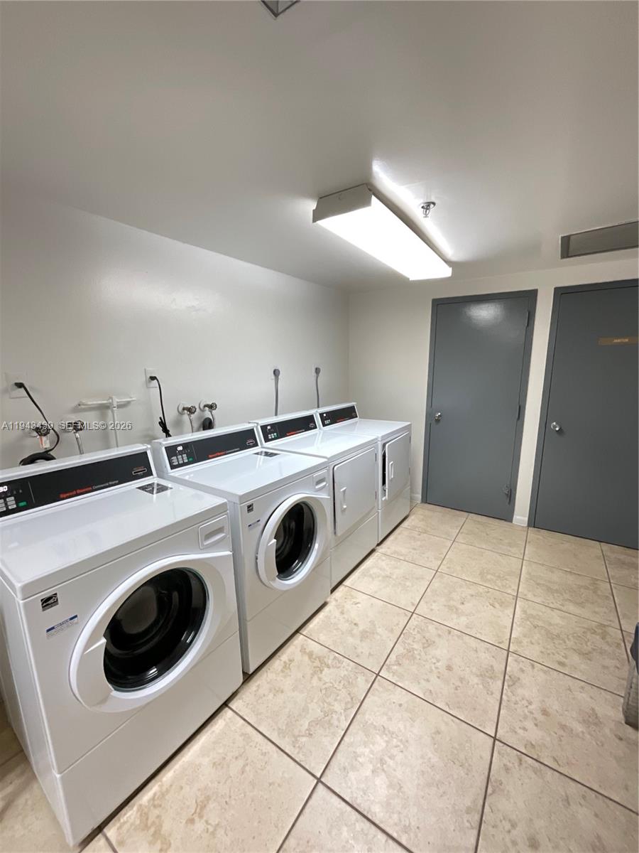 See details 304 2 / 2 1100 sq. ft. $ 2026-01-12 0 Photo