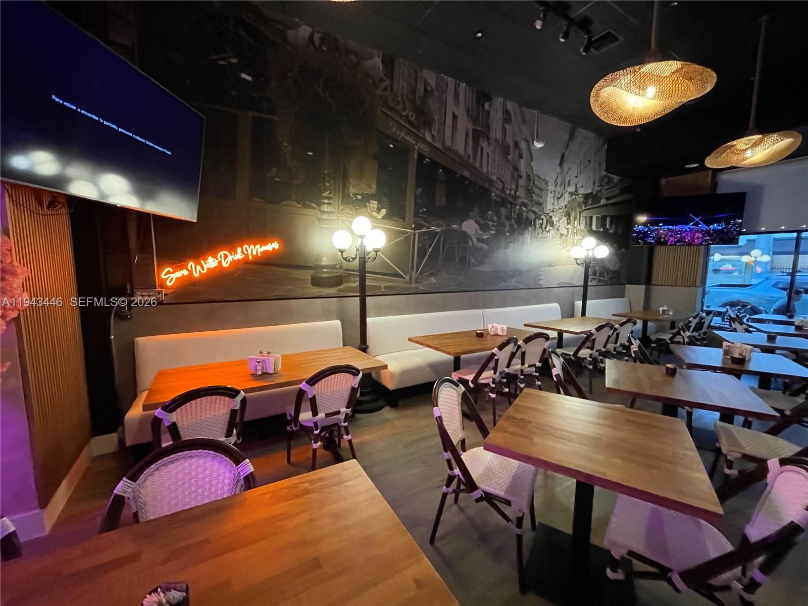   /   кв.футов $ 2026-03-02 0 Фото