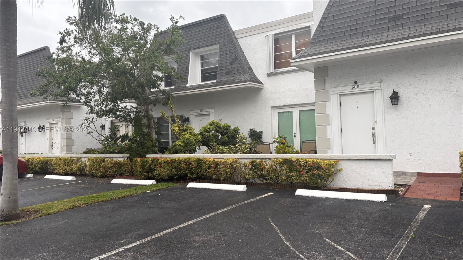 Photo of 808 27th Ave  (808), Hallandale Beach, Florida, 33009 - 