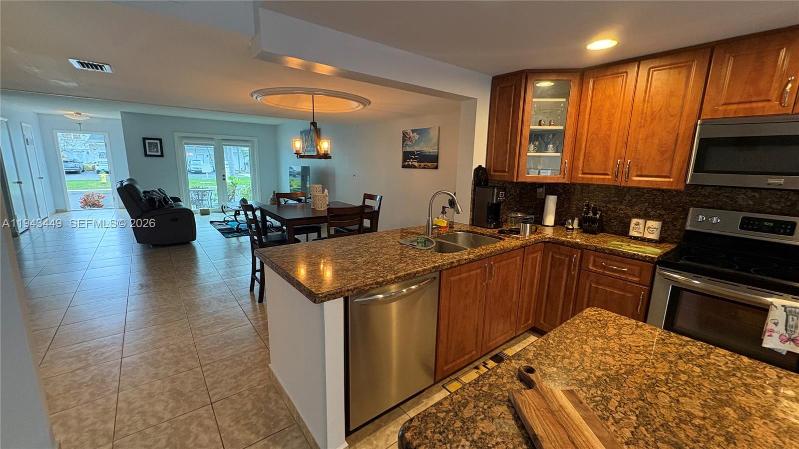 Photo of 808 27th Ave  (808), Hallandale Beach, Florida, 33009 - 