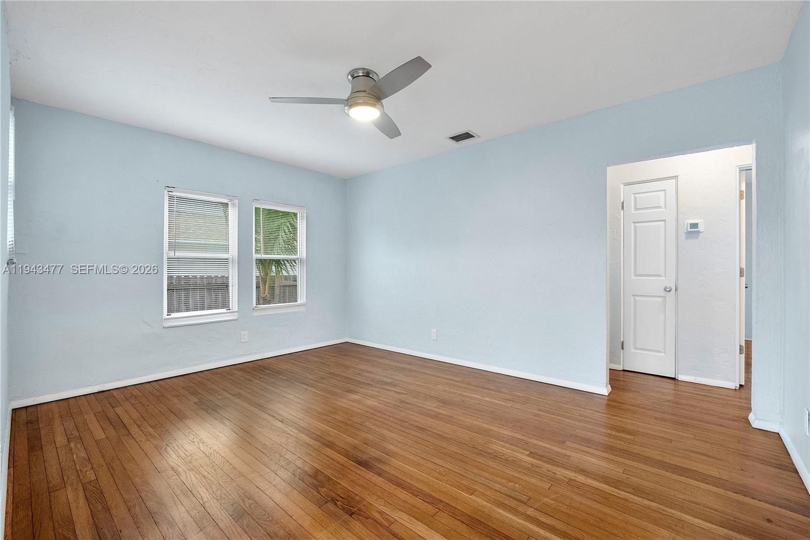   /  1600 кв.футов $ 2026-01-12 0 Фото