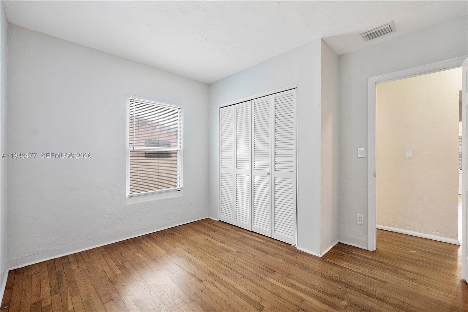   /  1600 кв.футов $ 2026-01-12 0 Фото