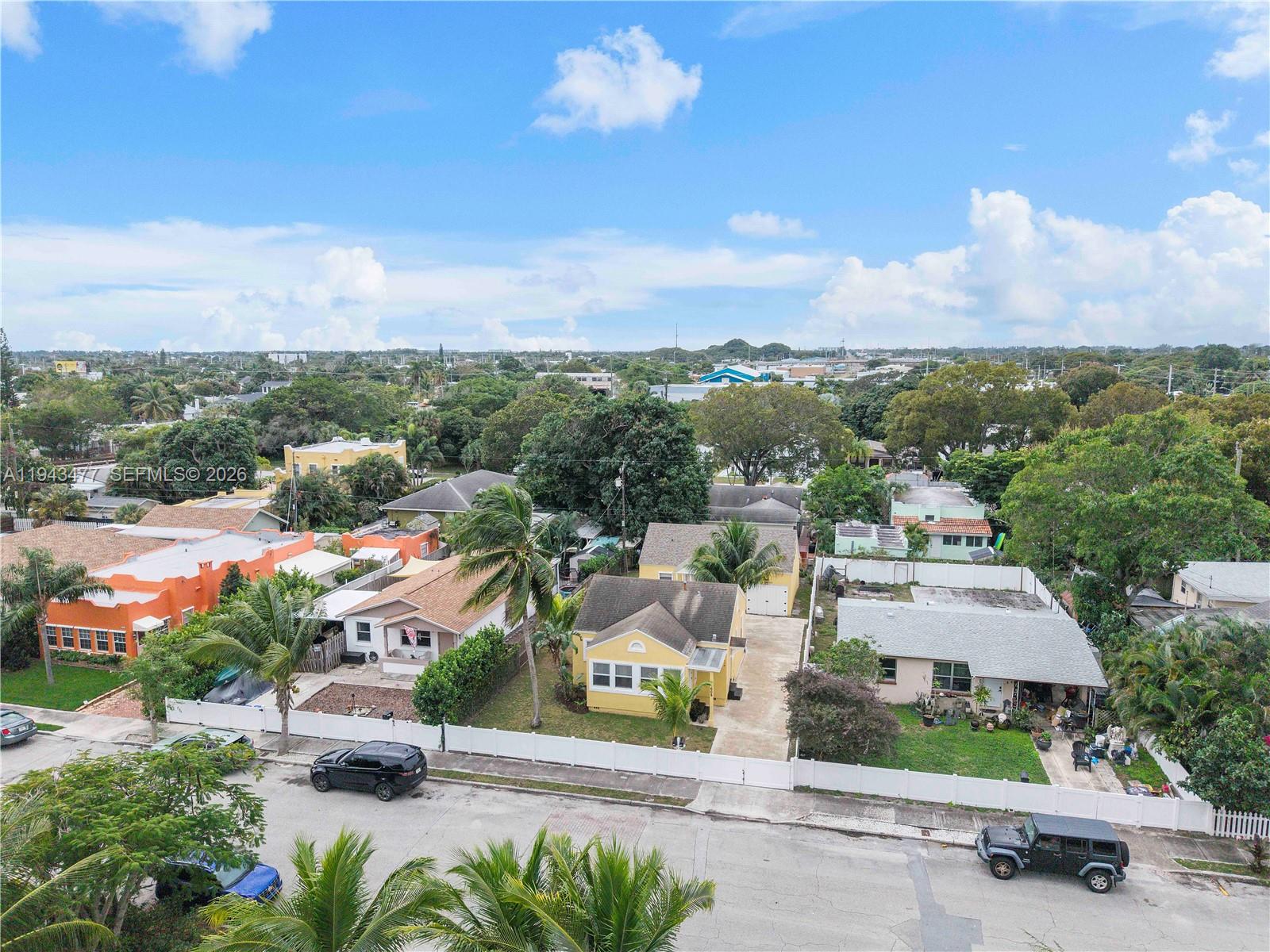   /  1600 кв.футов $ 2026-01-12 0 Фото