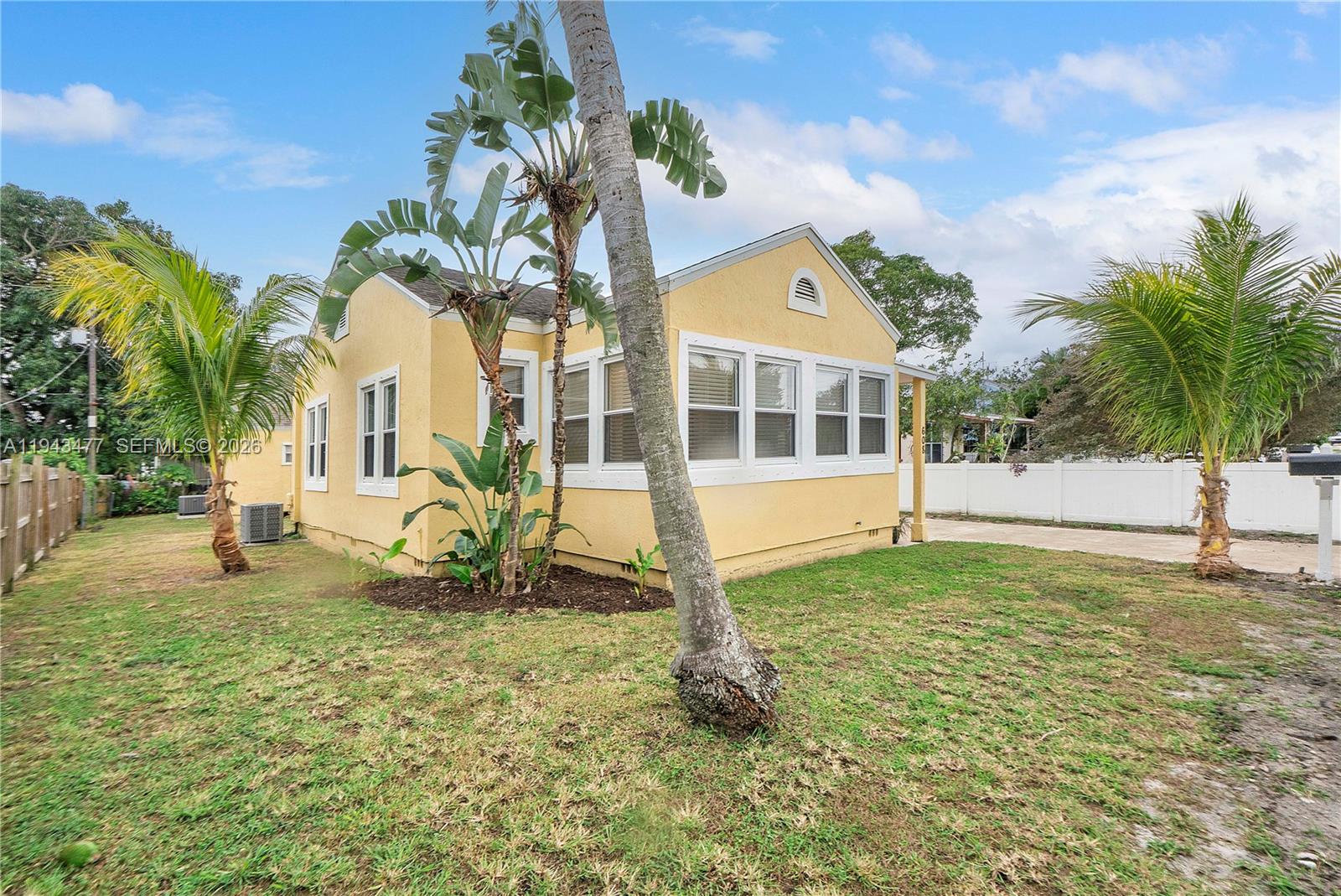   /  1600 кв.футов $ 2026-01-12 0 Фото