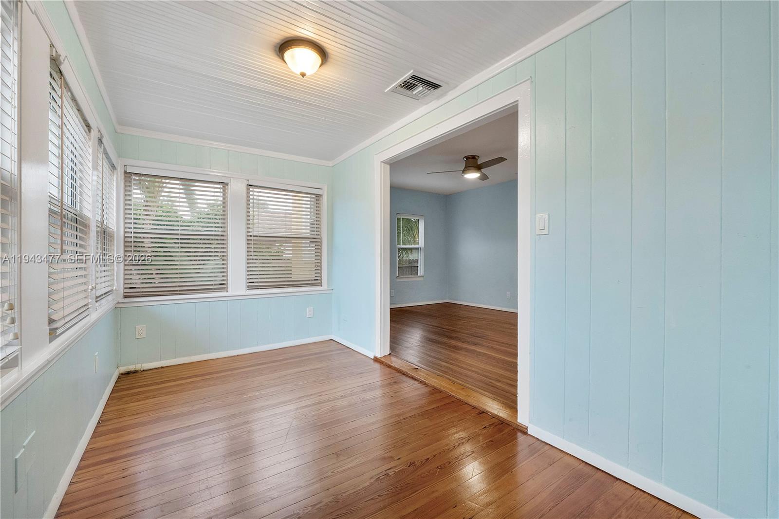   /  1600 кв.футов $ 2026-01-12 0 Фото