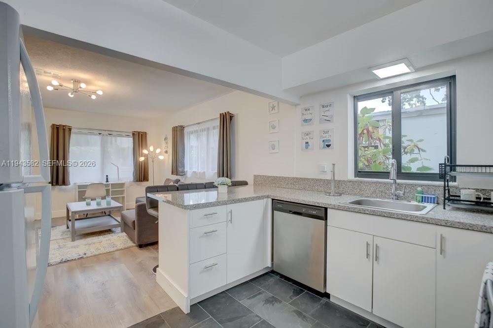   /  1945 sq. ft. $ 2026-01-12 0 Photo