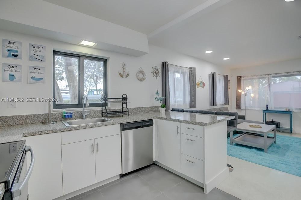   /  1945 sq. ft. $ 2026-01-12 0 Photo