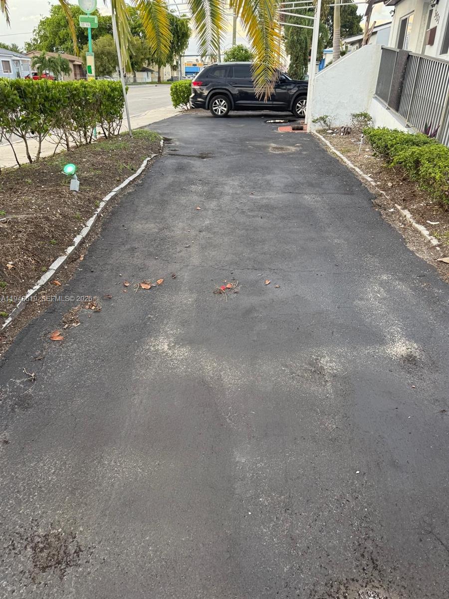   /   кв.футов $ 2026-01-12 0 Фото