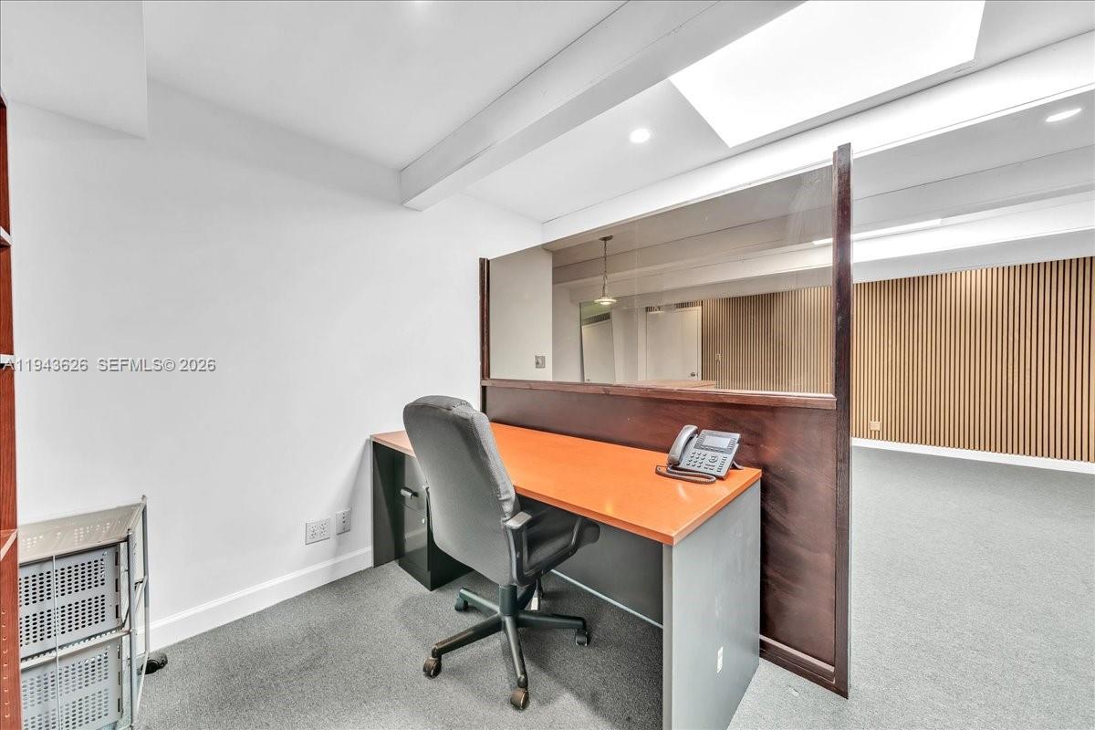 10  /   кв.футов $ 2026-01-12 0 Фото