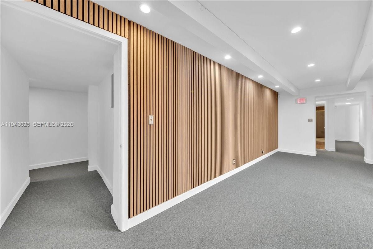 10  /   кв.футов $ 2026-01-12 0 Фото