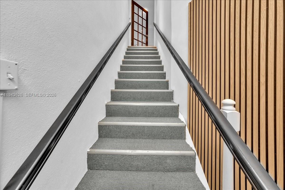 10  /   кв.футов $ 2026-01-12 0 Фото