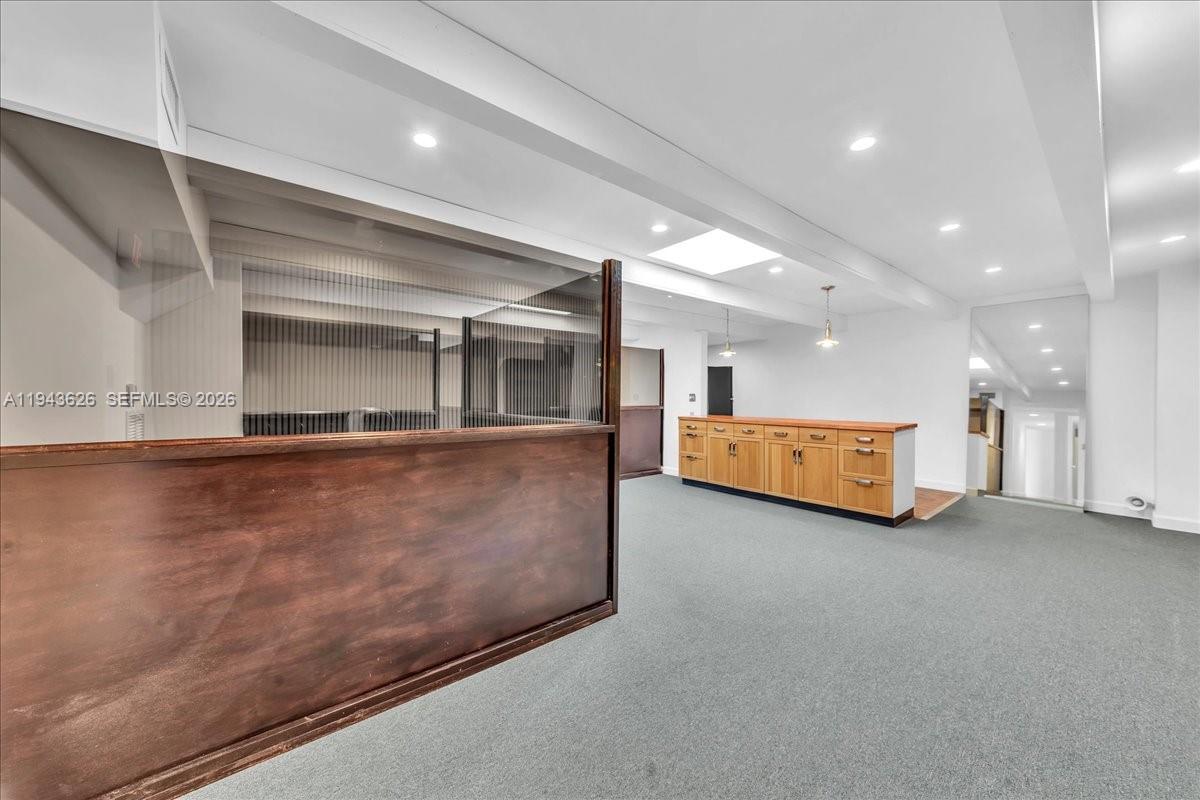 10  /   кв.футов $ 2026-01-12 0 Фото