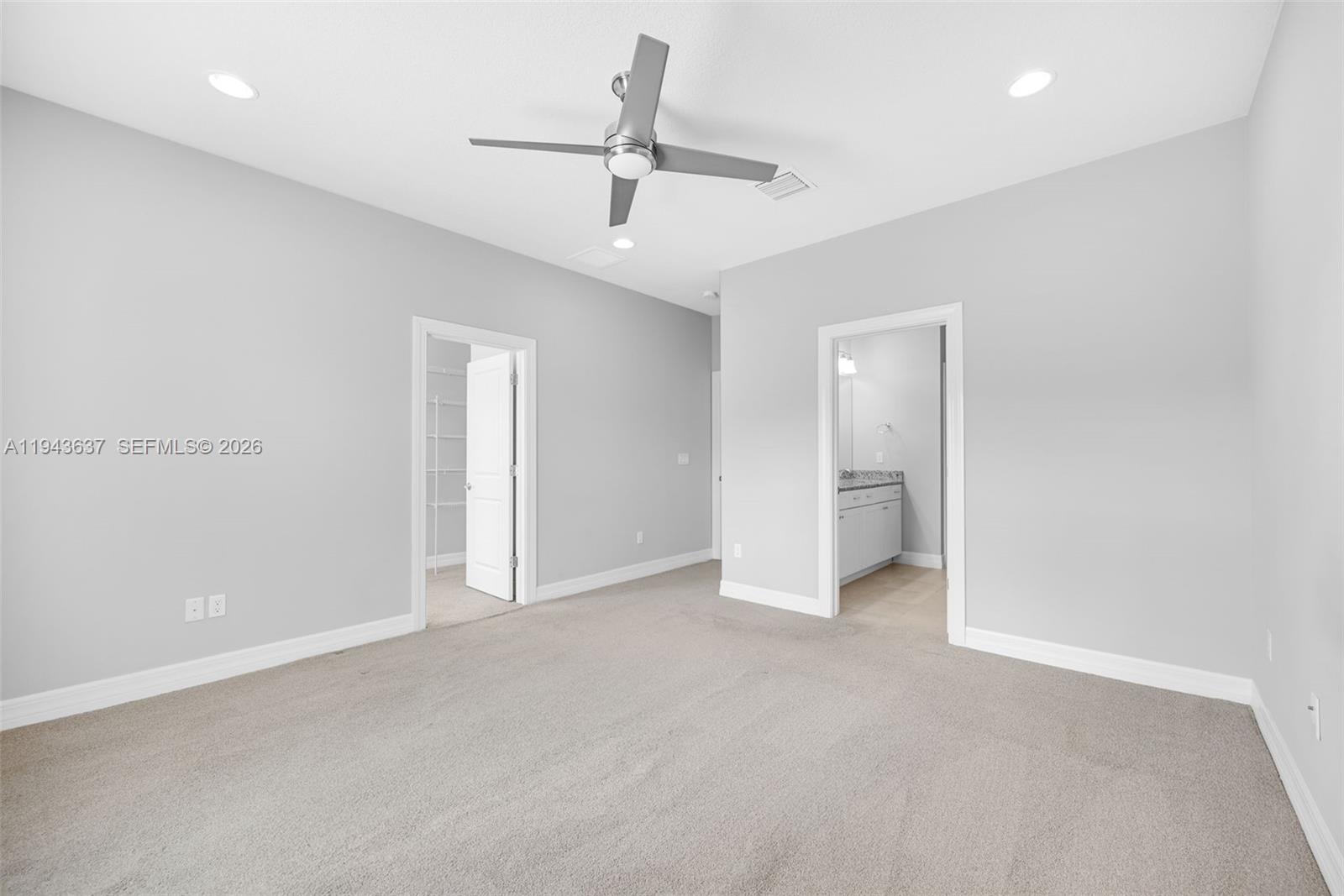 964 3 / 3 1881 кв.футов $ 2026-01-12 0 Фото