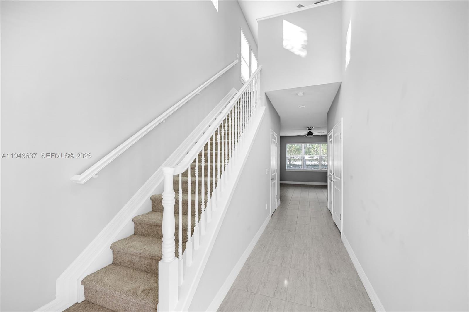 964 3 / 3 1881 кв.футов $ 2026-01-12 0 Фото