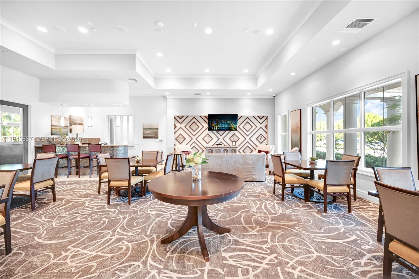 964 3 / 3 1881 кв.футов $ 2026-01-12 0 Фото