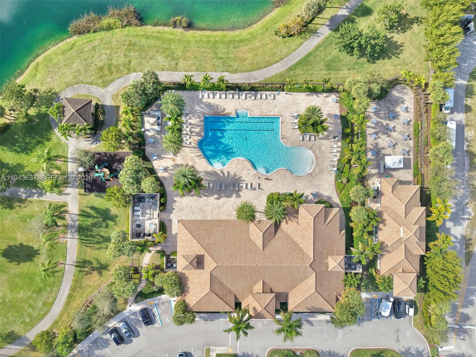 964 3 / 3 1881 кв.футов $ 2026-01-12 0 Фото