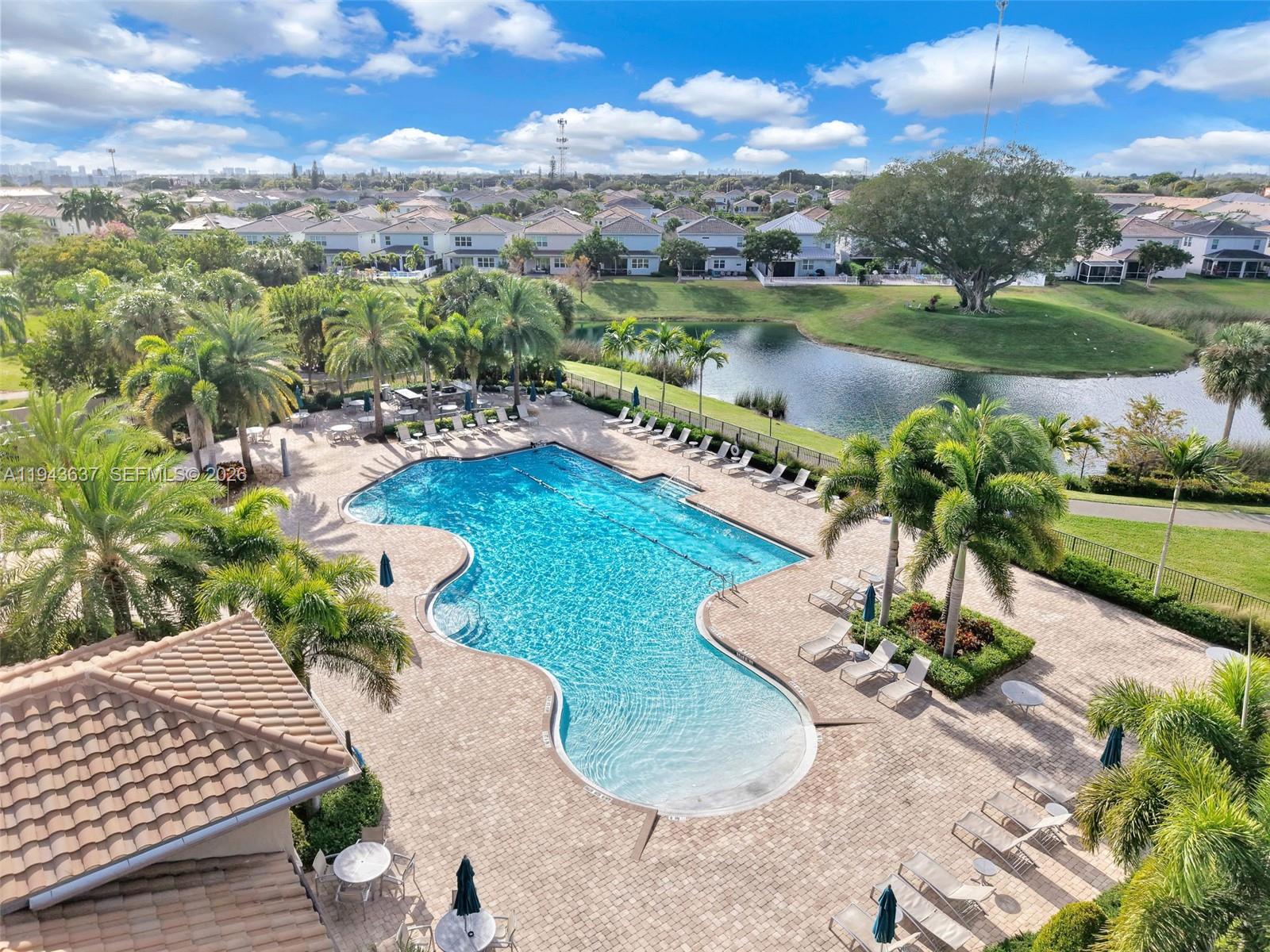 964 3 / 3 1881 кв.футов $ 2026-01-12 0 Фото