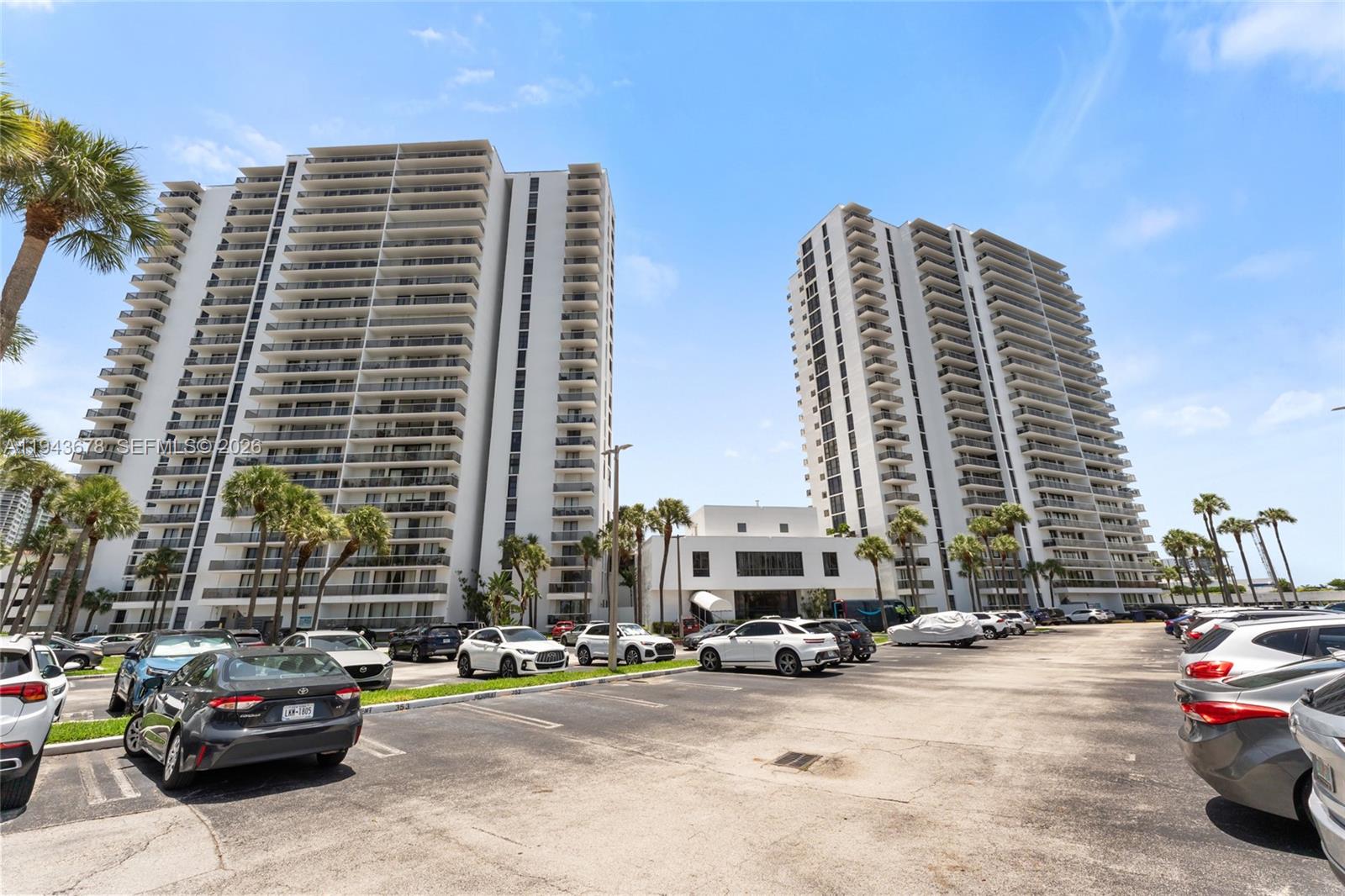 Photo of 3731 country Club DR #921, Aventura, Florida, 33180 -