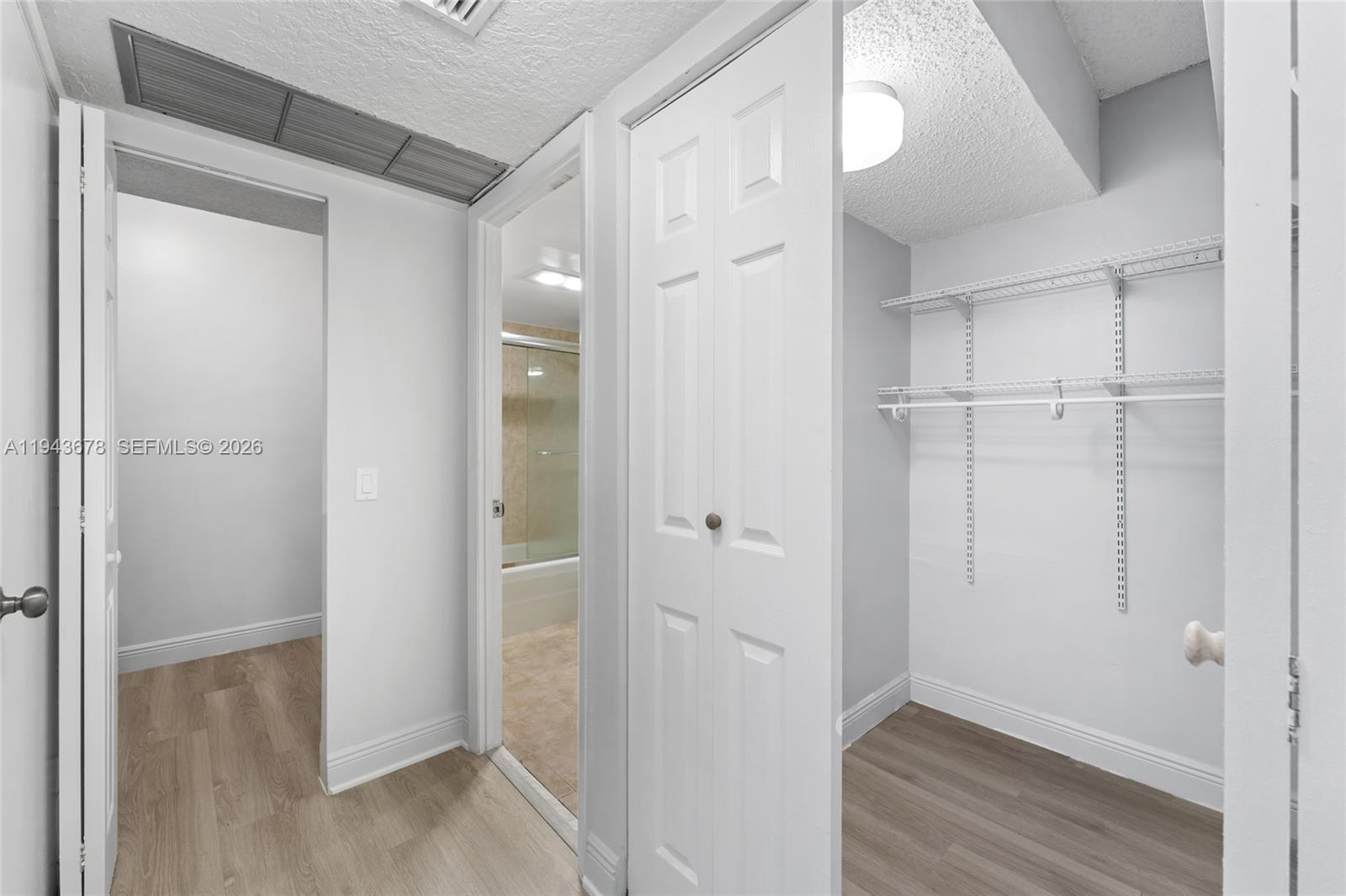 Photo of 3731 country Club DR #921, Aventura, Florida, 33180 -