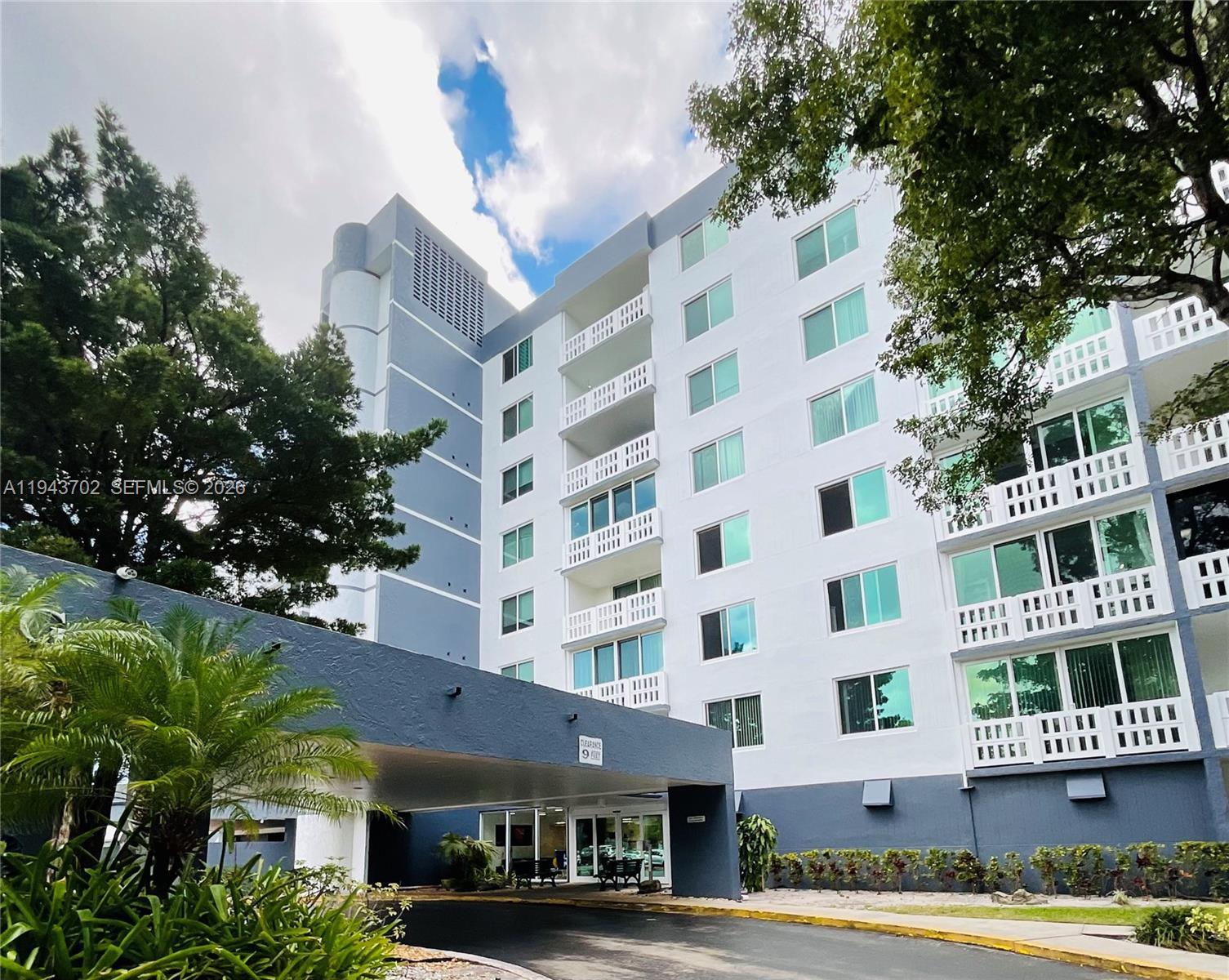 304 2 / 2 1100 sq. ft. $ 2026-01-12 0 foto