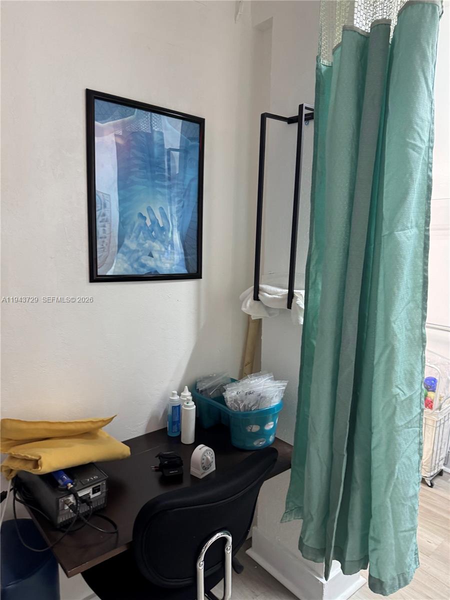   /   sq. ft. $ 2026-01-12 0 foto