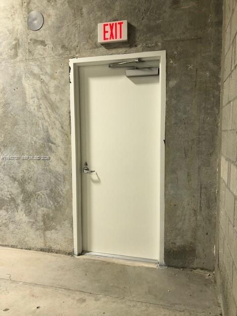 161  /   sq. ft. $ 2026-01-12 0 foto