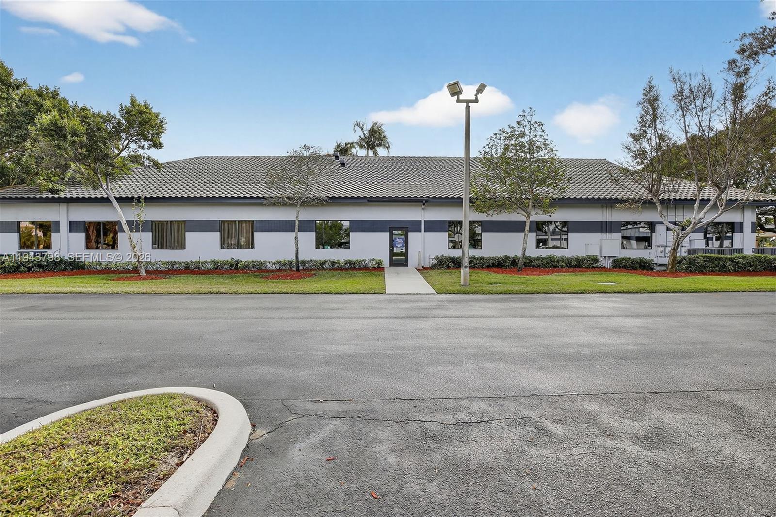   /   sq. ft. $ 2026-01-12 0 Photo