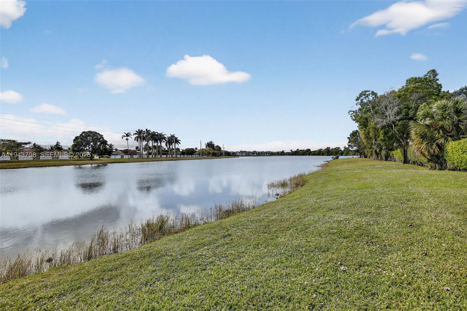   /   sq. ft. $ 2026-01-12 0 Photo