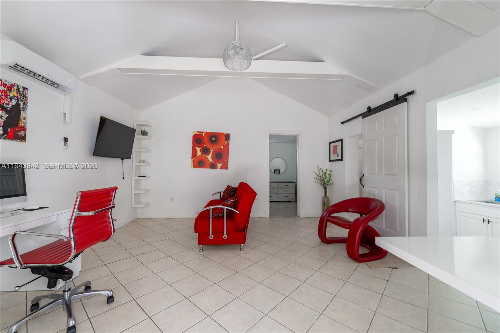   /   sq. ft. $ 2026-01-12 0 foto