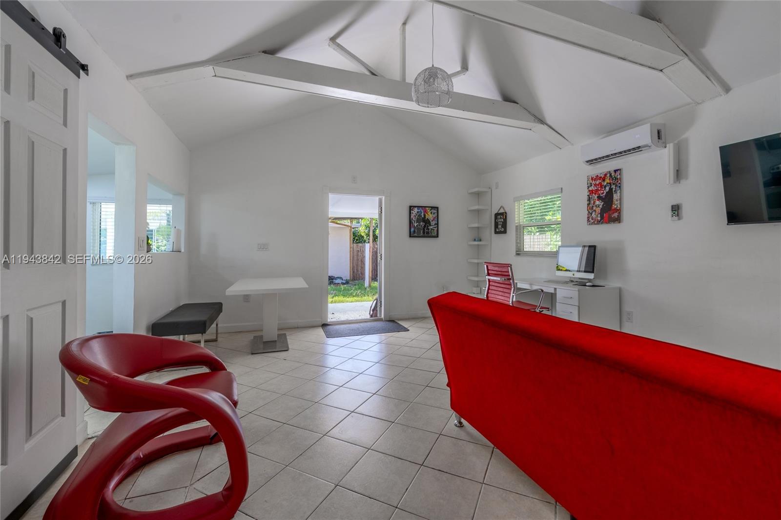   /   sq. ft. $ 2026-01-12 0 foto