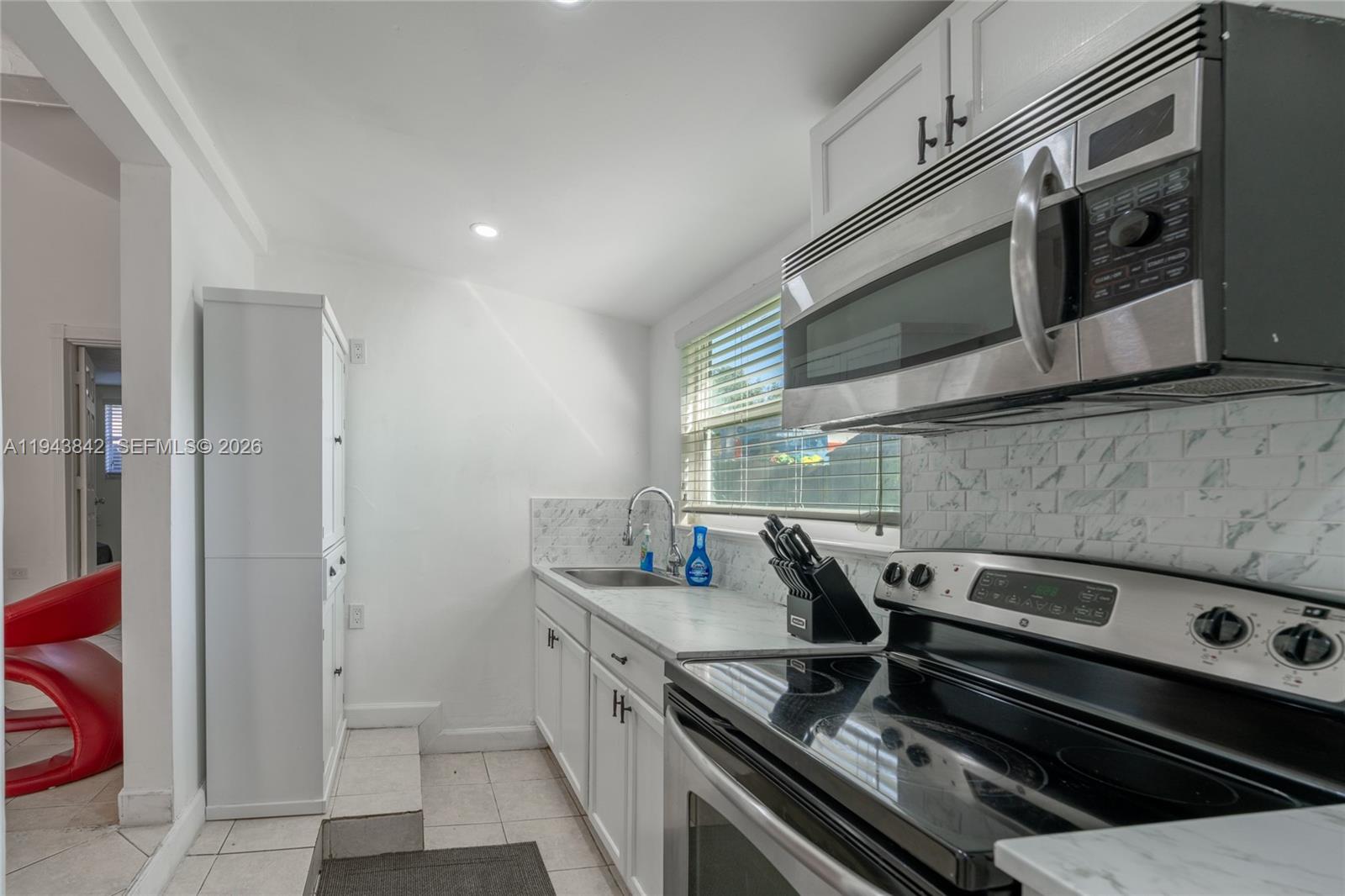   /   sq. ft. $ 2026-01-12 0 foto