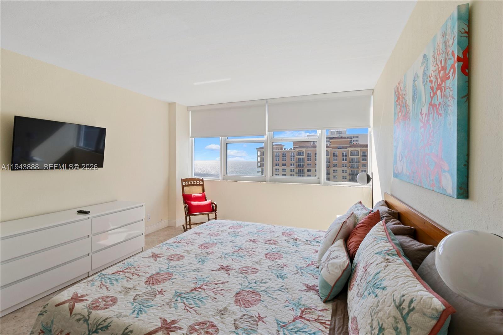 Photo of 2030 Ocean Dr  #1820, Hallandale Beach, Florida, 33009 - 