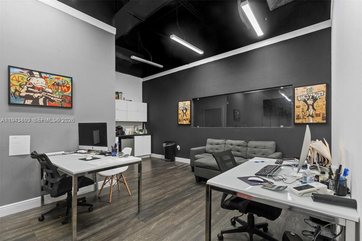 2  /   sq. ft. $ 2026-01-12 0 Photo