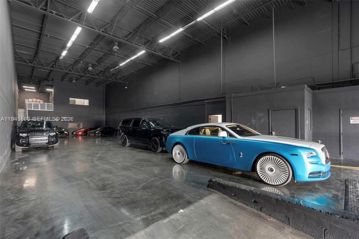 2  /   sq. ft. $ 2026-01-12 0 Photo